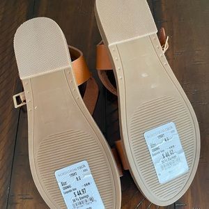 Steve Madden Tan Sandals Size 8